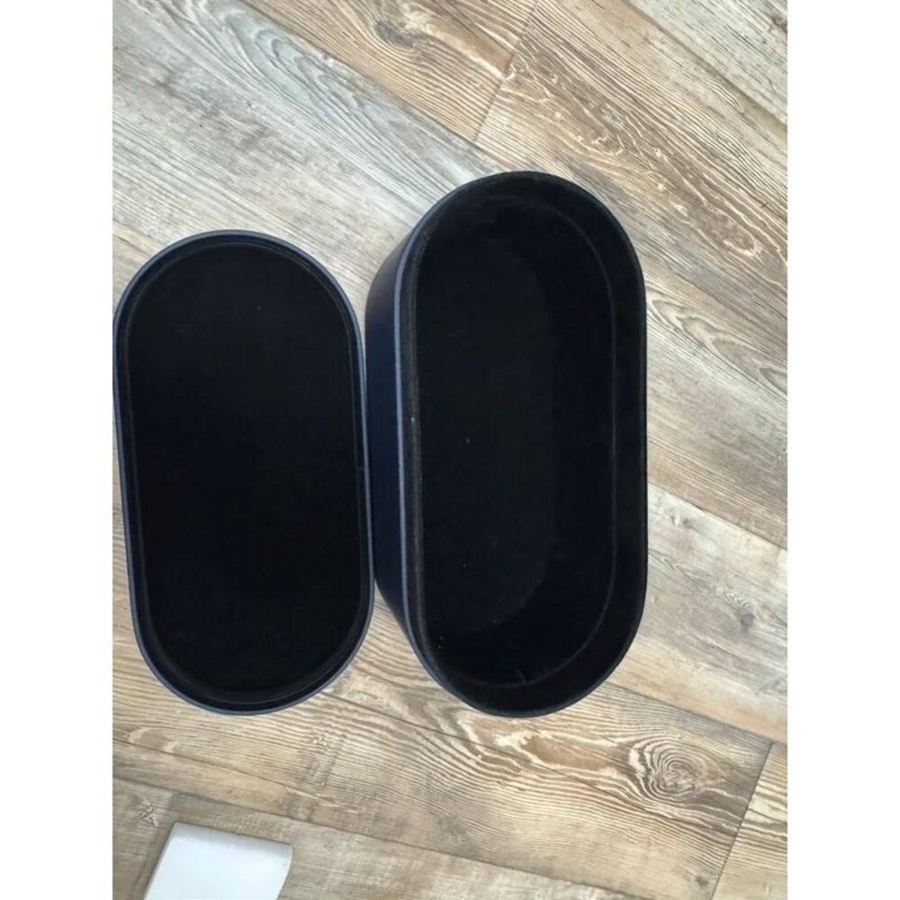 Dyson storage case - Picture 4 of 8
